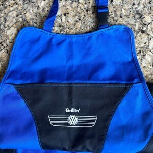 VW Grillin BBQ apron with drink holder